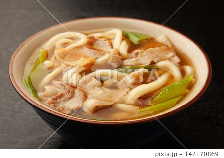 豚肉うどん 142170869