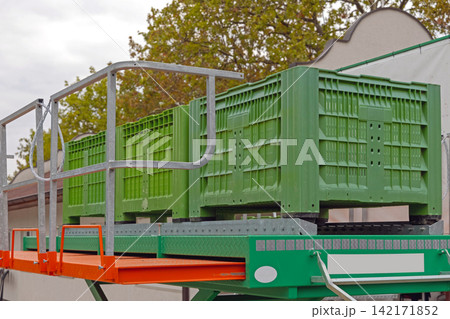 Elevated Platform Orchard Farm Elevated Platform Orchard Farm 142171852