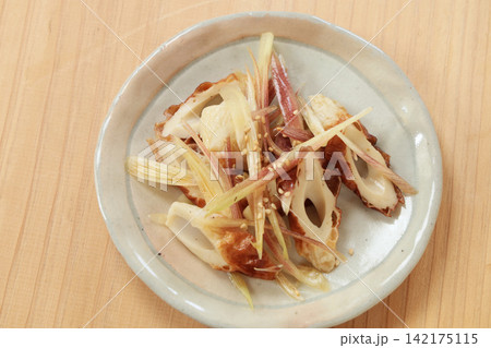 ミョウガとちくわの和え物 ミョウガとちくわの和え物 142175115