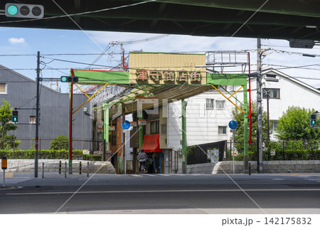 津守商店街(大阪のレトロな商店街) 津守商店街(大阪のレトロな商店街) 142175832