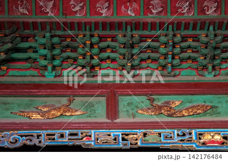 Dougong Brackets and Colorful Painted Ornaments of Sage Mother Hall, Jinci Temple, Taiyuan, Shanxi, China 142176484