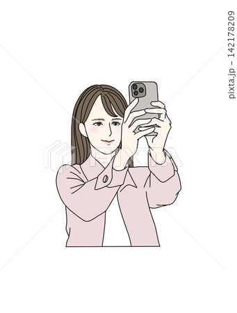 スマホで自撮りをする女性のイラスト スマホで自撮りをする女性のイラスト 142178209