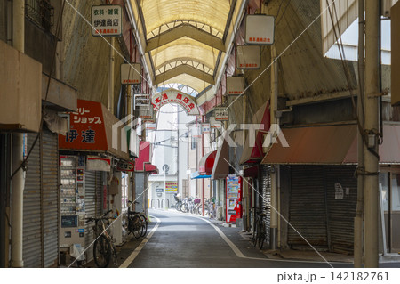 西天下茶屋商店街（にしてん商店街） 142182761