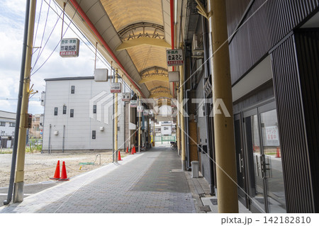 西天下茶屋商店街(にしてん商店街) 西天下茶屋商店街(にしてん商店街) 142182810