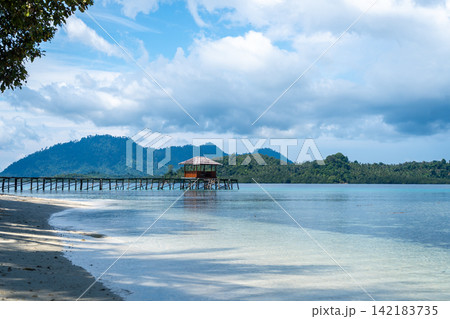 White sandy beach on Bolilanga Island, Togian archipelago, Sulawesi, Indonesia White sandy beach on Bolilanga Island, Togian archipelago, Sulawesi, Indonesia 142183735