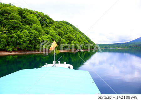 支笏湖 ヒメマス 山線鉄橋 支笏湖観光船 カルデラ湖 北海道観光 支笏洞爺国立公園 水中遊覧船 支笏湖 ヒメマス 山線鉄橋 支笏湖観光船 カルデラ湖 北海道観光 支笏洞爺国立公園 水中遊覧船 142189949