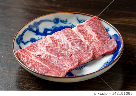 旨味が濃厚な牛ツラミ・ほほ肉 旨味が濃厚な牛ツラミ・ほほ肉 142191093