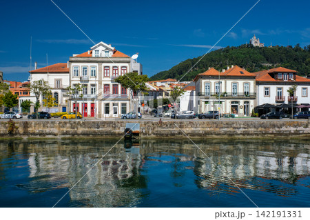Viana do Castelo waterfront with Santa Luzia sanctuary 142191331