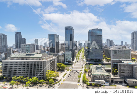 大阪市北区 大阪市役所周辺の街並みと御堂筋 大阪市北区 大阪市役所周辺の街並みと御堂筋 142191819
