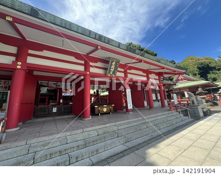 赤間神宮の外拝殿|山口県下関市の朱色の神社建築 赤間神宮の外拝殿|山口県下関市の朱色の神社建築 142191904