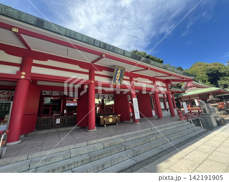 赤間神宮の外拝殿|山口県下関市の朱色の神社建築 赤間神宮の外拝殿|山口県下関市の朱色の神社建築 142191905