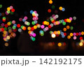 カラフルな玉ボケ 142192175