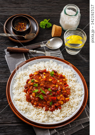 Kidney Bean Ragout topped on white steamed Rice Kidney Bean Ragout topped on white steamed Rice 142192517