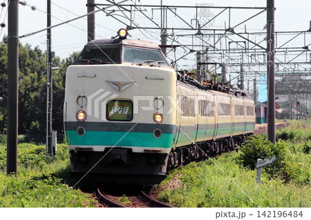 佐々木駅に向かう懐かしの485系特急いなほ 佐々木駅に向かう懐かしの485系特急いなほ 142196484