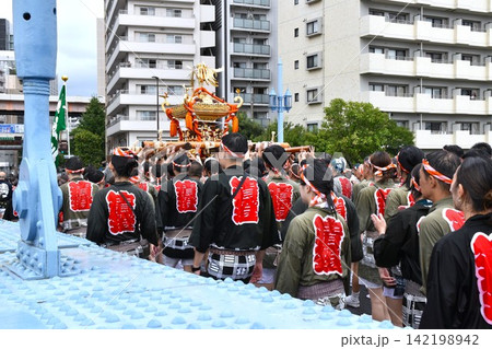 深川八幡祭の風景 東京 深川八幡祭の風景 東京 142198942