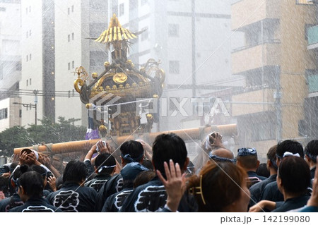 深川八幡祭の風景　東京 142199080