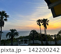 リゾートの夕焼け③ 142200242