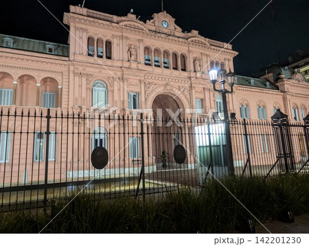 Buenos Aires, Argentina - October 27, 2025: Casa Rosada Main Facade at Night Buenos Aires, Argentina - October 27, 2025: Casa Rosada Main Facade at Night 142201230