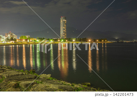 琵琶湖岸夜景 滋賀県大津市 琵琶湖岸夜景 滋賀県大津市 142201473