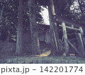 ロマンチック街道の小さな神社 142201774