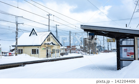 Snow Covered Asari Station and Railway Platform in Otaru Hokkaido Snow Covered Asari Station and Railway Platform in Otaru Hokkaido 142204406