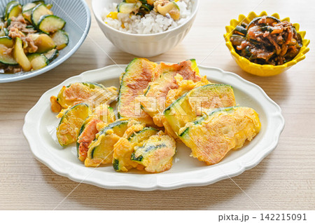 ズッキーニの黄金焼き ズッキーニの黄金焼き 142215091