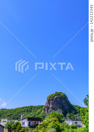 瞰望岩(がんぼういわ)と遠別町の風景 瞰望岩(がんぼういわ)と遠別町の風景 142215345