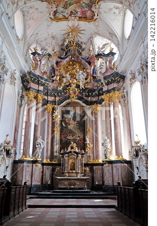 Main altar in Amorbach Benedictine monastery church in Lower Franconia, Bavaria, Germany Main altar in Amorbach Benedictine monastery church in Lower Franconia, Bavaria, Germany 142216014