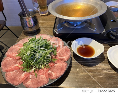 しゃぶしゃぶ しゃぶしゃぶ 142221825