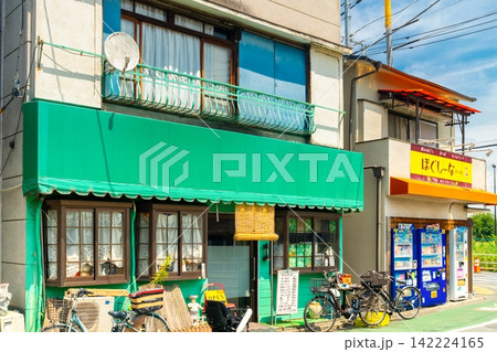 JR青梅線・東中神駅 駅前商店街 JR青梅線・東中神駅 駅前商店街 142224165