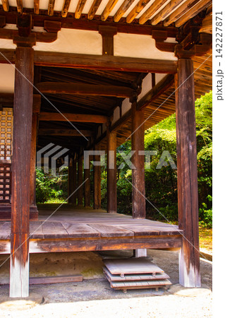 法界寺 女性の信仰を集める薬師如来のご利益:安産,授乳,子授 法界寺 女性の信仰を集める薬師如来のご利益:安産,授乳,子授 142227871