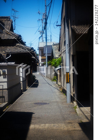 昭和レトロな日本の路地裏 昭和レトロな日本の路地裏 142228277