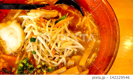もやしたっぷり味噌ラーメン もやしたっぷり味噌ラーメン 142229546