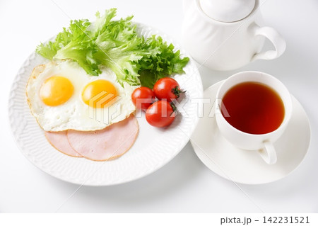 ハムエッグ朝食イメージ ハムエッグ朝食イメージ 142231521