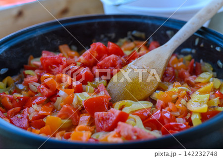 Stir Fry Vegetables in Steaming Wok Dynamic Kitchen Environment Energetic Culinary Action 142232748
