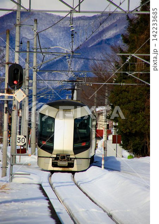 雪国・南会津…雪景色の鉄路を行く【特急リバティ会津】500系 雪国・南会津…雪景色の鉄路を行く【特急リバティ会津】500系 142233685