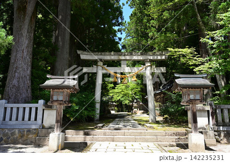 雄山神社芦峅中宮祈願殿 142235231