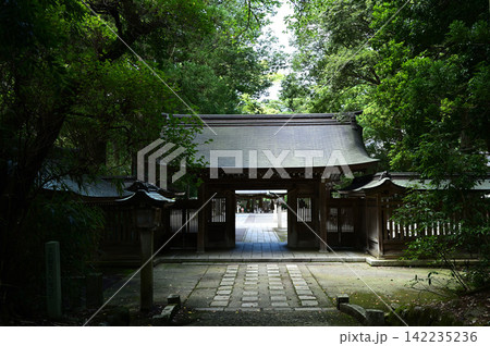 雄山神社岩峅前立社壇 142235236