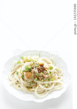 ツナと竹輪の冷やしうどん ツナと竹輪の冷やしうどん 142235886