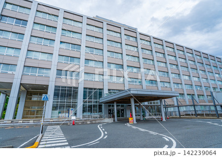 鳥取県鳥取市　鳥取県庁　本庁舎ビル 142239064