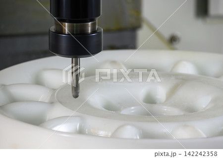 Nylon material parts cutting process on CNC milling machine using ball nose end mill tool Nylon material parts cutting process on CNC milling machine using ball nose end mill tool 142242358