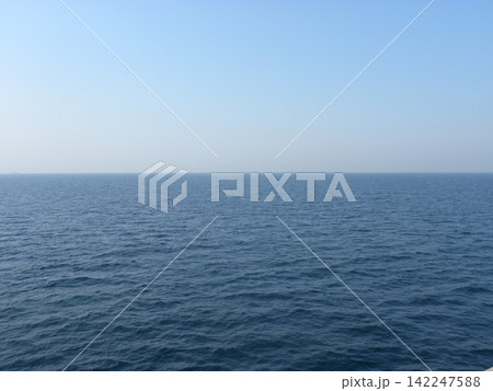 青い海・青い空 142247588