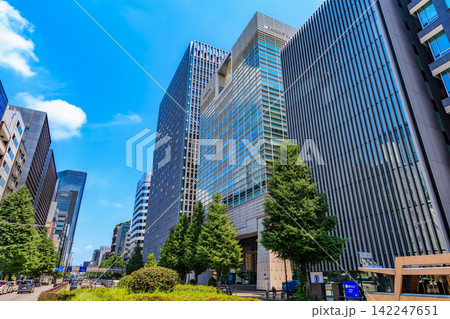 東京 中央区 昭和通り沿いの都市風景 京橋宝町交差点付近 東京 中央区 昭和通り沿いの都市風景 京橋宝町交差点付近 142247651