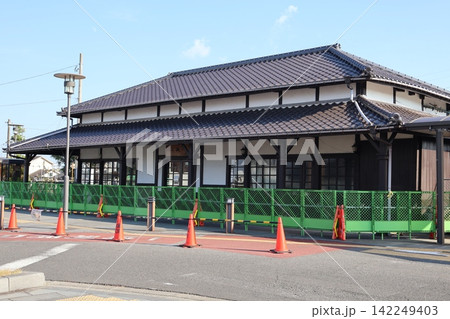 JR小城駅の駅舎外観（佐賀県小城市） 142249403