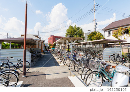 加古川線の小野町駅駐輪場(兵庫県小野市) 加古川線の小野町駅駐輪場(兵庫県小野市) 142250195