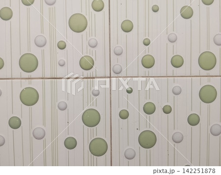 Green Polka Dot Ceramic Tile Wall Texture 142251878