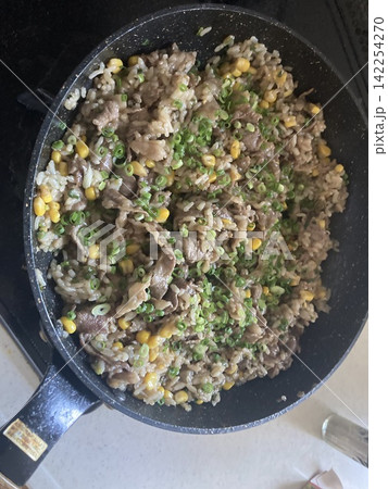 アウトドアで作る飯 142254270