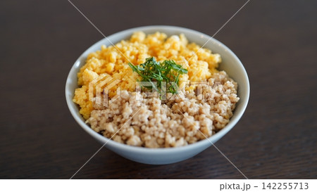 タルタルソース, タルタル, 自家製, 手作り, ゆで卵, 玉子, 卵, ディル, ハーブ, 調味料 タルタルソース, タルタル, 自家製, 手作り, ゆで卵, 玉子, 卵, ディル, ハーブ, 調味料 142255713