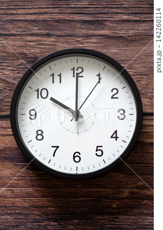 10時を示す時計 10時を示す時計 142260114