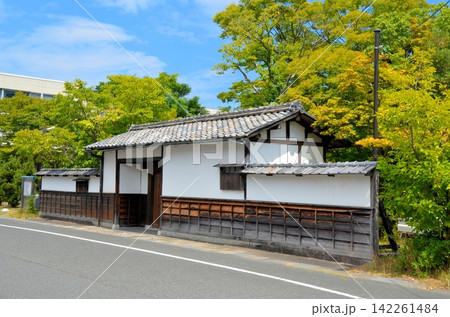 旧大村邸長屋門 旧大村邸長屋門 142261484